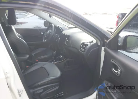 2021 Jeep Compass Altitude Fwd из США, поврежденный, VIN 3C4NJCBB8MT567729